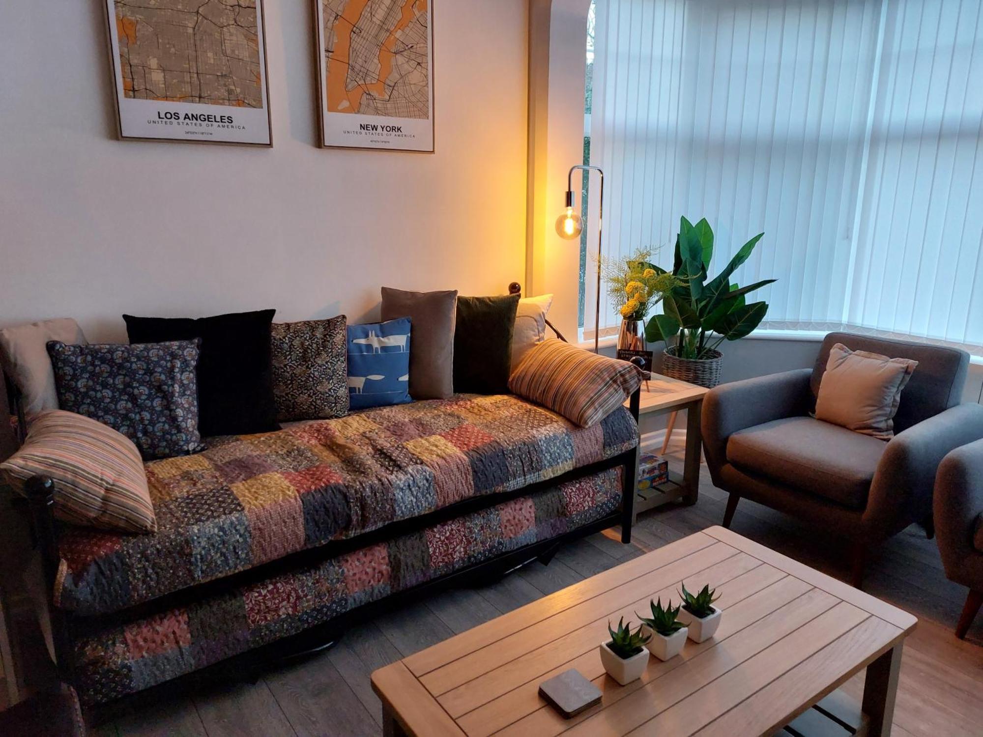 Flat 6 Corner House Апартаменты Донкастер