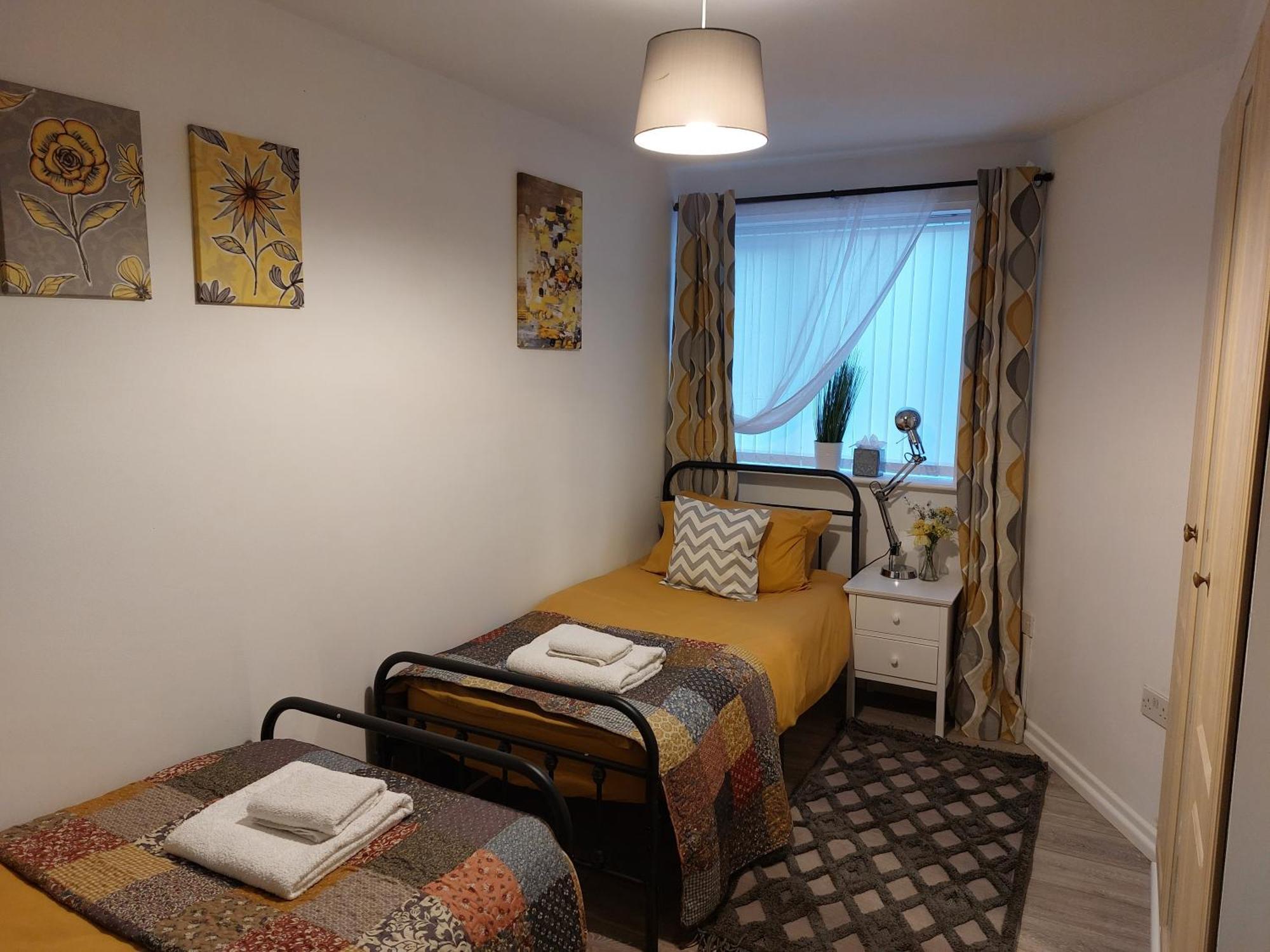 Flat 6 Corner House Apartment *
